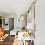 Avalon Close To Downtown And Park Free Holiday home *