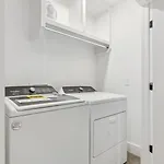 Holiday home 1st Flr Escape Downtown & Spots