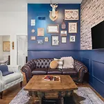 Rustic Western - Walk To Bars, Coffee And Restaurants *