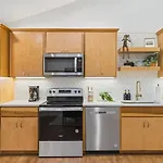 Mid-century Modern Near Restaurants, Coffee And Bars Nashville