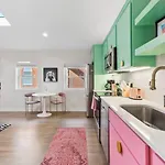 Barbie Dream - Near Restaurants, Coffee And Bar Holiday home *