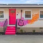 Barbie Dream - Near Restaurants, Coffee And Bar Holiday home