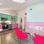 Barbie Dream - Near Restaurants, Coffee And Bar