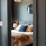 Apartment Could Have Been Last Night Nashville