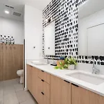 Hyve-retro Modern-full Gym-walk To Broadway * Nashville