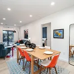 Hyve-retro Modern-full Gym-walk To Broadway