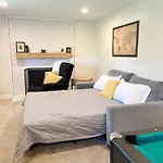 Private Haven - Minutes To Broadway, Bna Apartment