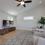 Gns Essentials - - 521 Camden Dr Unit A Holiday home Nashville