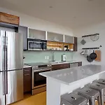 5m600- Two Bedroom Penthouse Holiday home Nashville