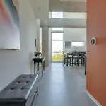 5m403- Traveler's Haven 1bd 1-5b 2 Story East Nashville
