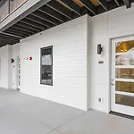 415 Merritt