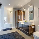 5m432- Amazing Two Bedroom 4th Floor Holiday home