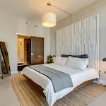 5m432- Amazing Two Bedroom 4th Floor Holiday home *