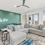 Holiday home Always A Guest Favorite! Luxe With Huge Rooftop And 7 Beds *