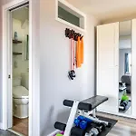 Private Haven - Minutes To Broadway, Bna