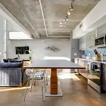 5m106- Spacious Chic 1br East Loft Holiday home *
