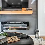 C On Music Row, 4 Min Broadway Holiday home *