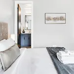 Studio C On Music Row, 4 Min Broadway