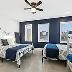 Modern Townhome 2 Miles South Of Downtown And Broadway Ave * Nashville