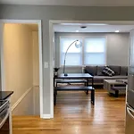 The Playhouse: 4br With Spa, Basketball & Games