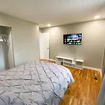 The Playhouse: 4br With Spa, Basketball & Games Nashville