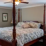 Hall Of Fame Private Resort-9 Miles To Downtown Pools Arcade Holiday home Nashville