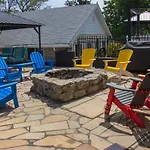 Holiday home Hall Of Fame Private Resort-9 Miles To Downtown Pools Arcade *