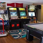 Hall Of Fame Private Resort-9 Miles To Downtown Pools Arcade * Nashville