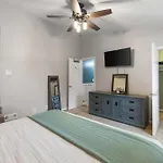 Big Cozy House 3 Mi To Downtown With Outdoor Fire Pit * Nashville
