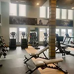 Modern 2Br Near Domain & Tech