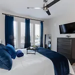 Corporate Chic Walkable And Quiet