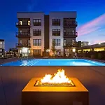 Sleeps 18 3 Modern Midtown Apartments W Gym Pool Walkable To Shops Eats