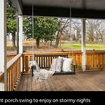 Holiday home Broadway Breeze Escape Modern Nashville Comfort *