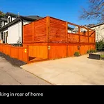 Holiday home Broadway Breeze Escape Modern Nashville Comfort
