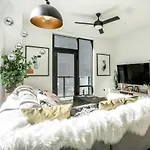 Central Nashville Luxe 2 Bed 2 Bath Suite