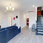 Funtastic 4 Bdr In The Nations Holiday home