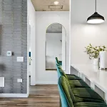 Golden Luxe Downtown Nashville