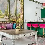 Bloom Haus Dt 2miles - 8 Q Beds - Rooftop - Omg Holiday home