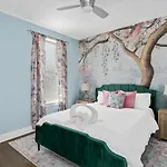 Bloom Haus Dt 2miles - 8 Q Beds - Rooftop - Omg *