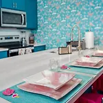 Girls' Getaway - Flamingle House - Broadway 2 Miles - Rooftop - Wow Nashville