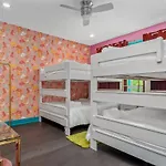 Girls' Getaway - Flamingle House - Broadway 2 Miles - Rooftop - Wow Holiday home *