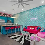 Girls' Getaway - Flamingle House - Broadway 2 Miles - Rooftop - Wow *