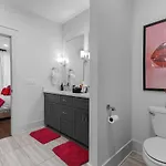 14 Bed Luxe Retreat With Game & Perfect For Large Groups! Holiday home *