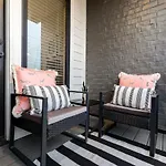 14 Bed Luxe Retreat With Game & Perfect For Large Groups! * Nashville