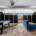 14 Bed Luxe Retreat With Game & Perfect For Large Groups! * Nashville