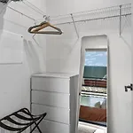 Penthouse Luxury With Pool Patio And View Walk To Broadway Holiday home