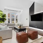 The Magnolia House - 7 Beds & Full Of Charm *