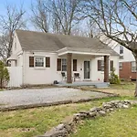 The Woods Cozy 3Br Cottage Near Downtown
