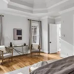 Luxe Large With Movie Room, Hot Tub, Garage *