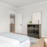 Luxe Large With Movie Room, Hot Tub, Garage * Nashville